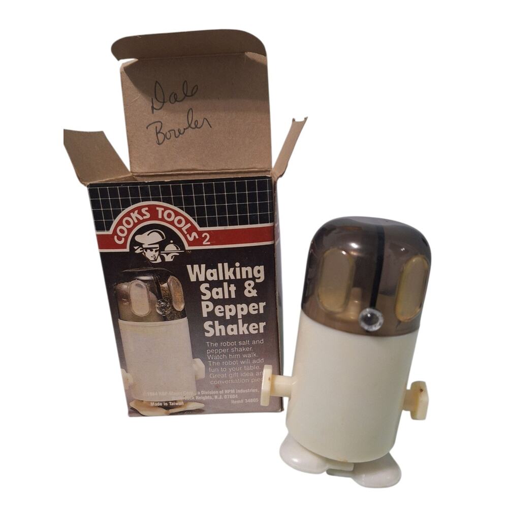 Vtg Walking Salt & Pepper Shaker Lucite Plastic Box Cooks Tools DOES NOT WALK